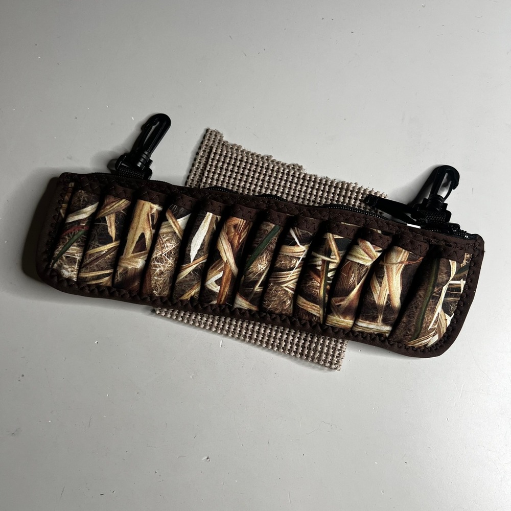 Mossy Oak Shadow Grass Blades Neoprene 10 Round Ammo Pouch with Swivel Clips